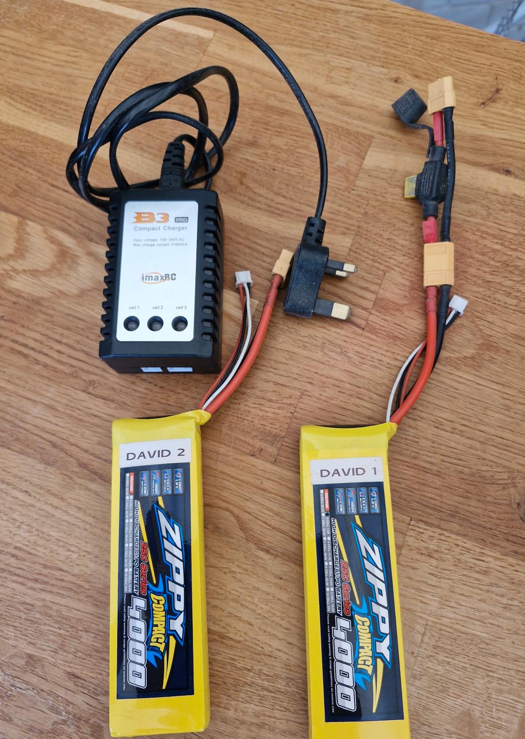 2S 4000 Lipos & charger