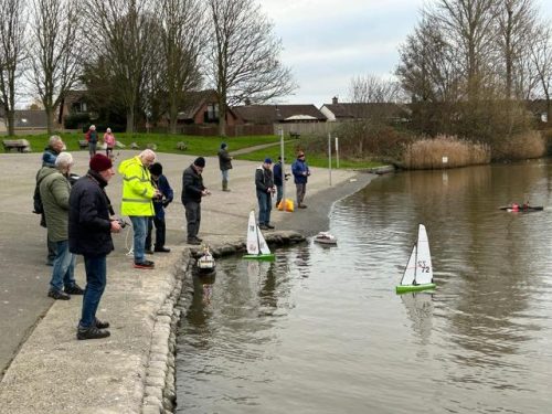 Christmas-Cracker-2025-5